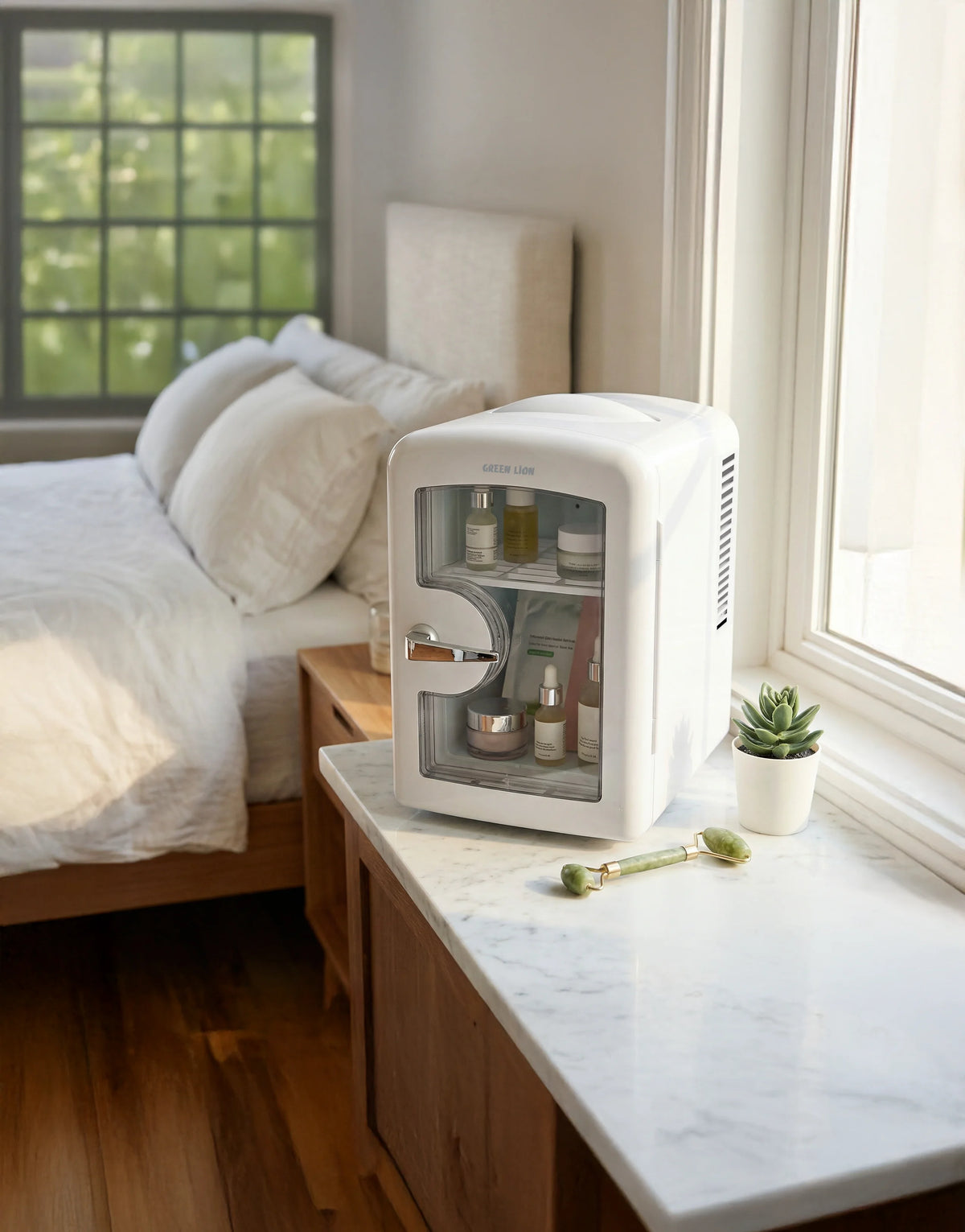 Green Lion GMF-65 Mini Fridge - White – image 8