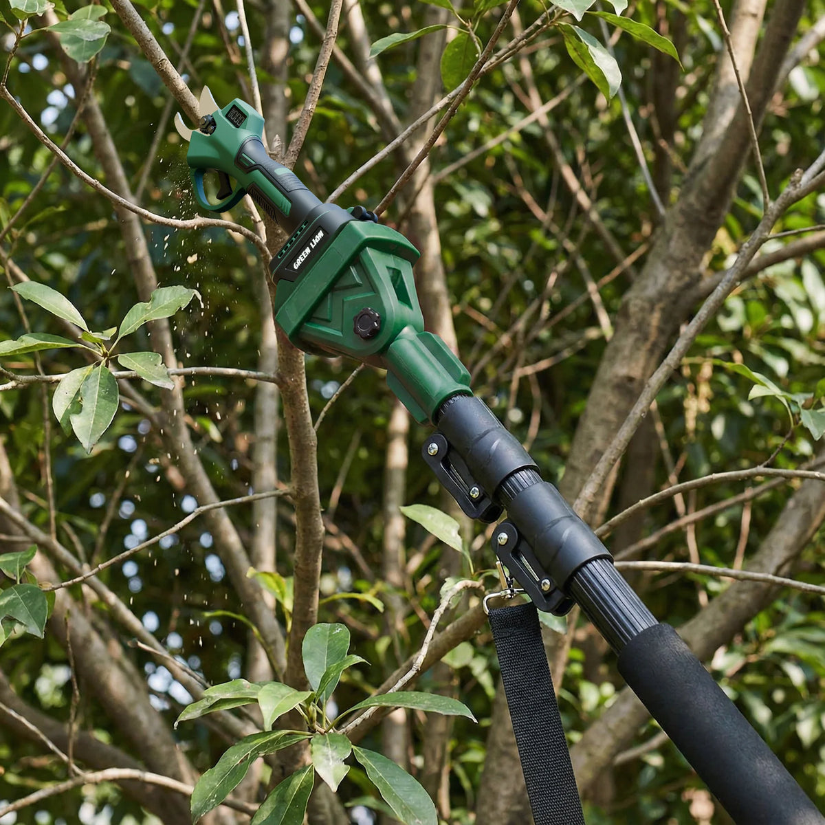 Green Lion GSH-400 Electric Pruning Shears Tool-2*21 V Cordless 3.0 Ah Battery – image 2