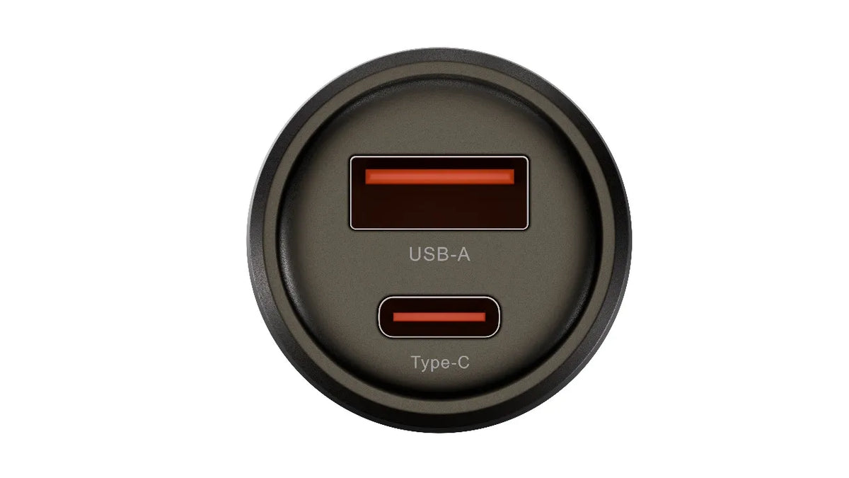 شاحن سيارة ليفيلو Nori Mini بمنفذين وإجمالي 60 واط مع كابل USB-C إلى Lightning – تفاصيل المنتج والعبوة