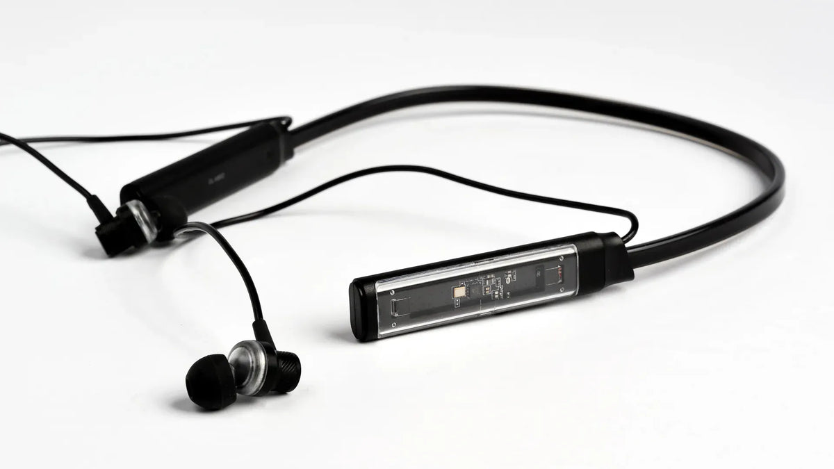 Green Lion Veria Wireless Neckband - Black – image 3