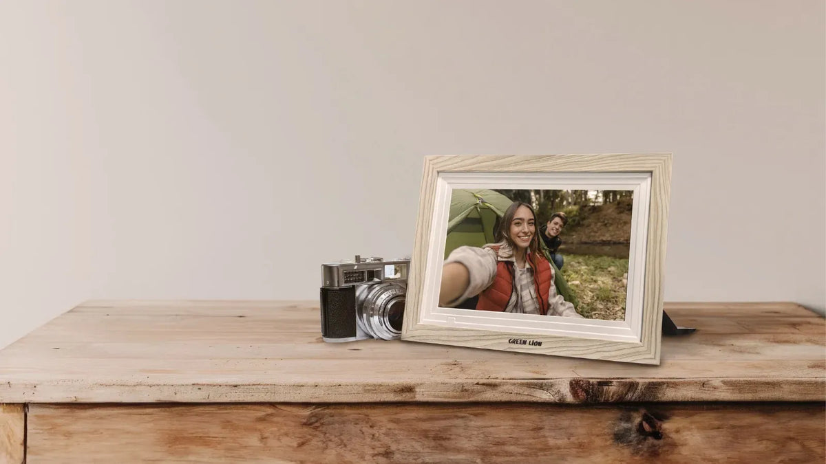 Green Lion Digital Picture Frame Touch Screen Display 10 1 Inch Wooden – image 2