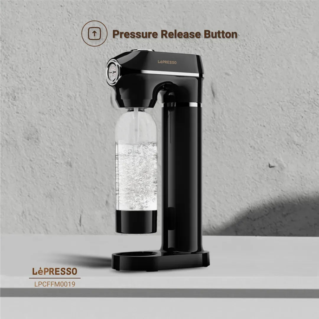 LePresso Carbonator Instant Sparkling Water with Pressure Gauge Efficient Carbonation Black – image 4