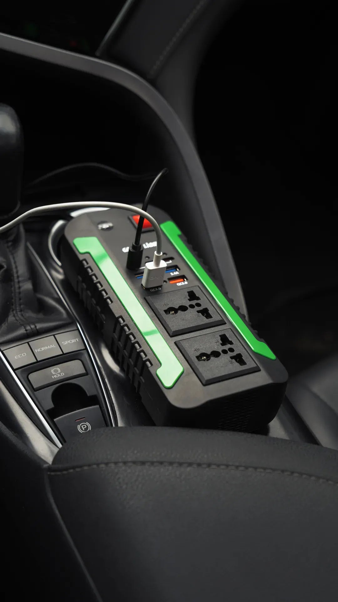 Green Lion Spark 300 Power Inverter - Black – image 5