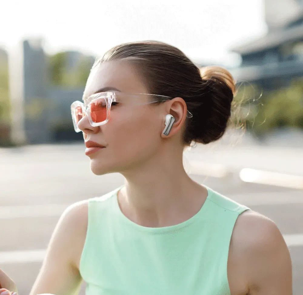 Green Lion Manchester True Wireless Earbuds - White – image 4