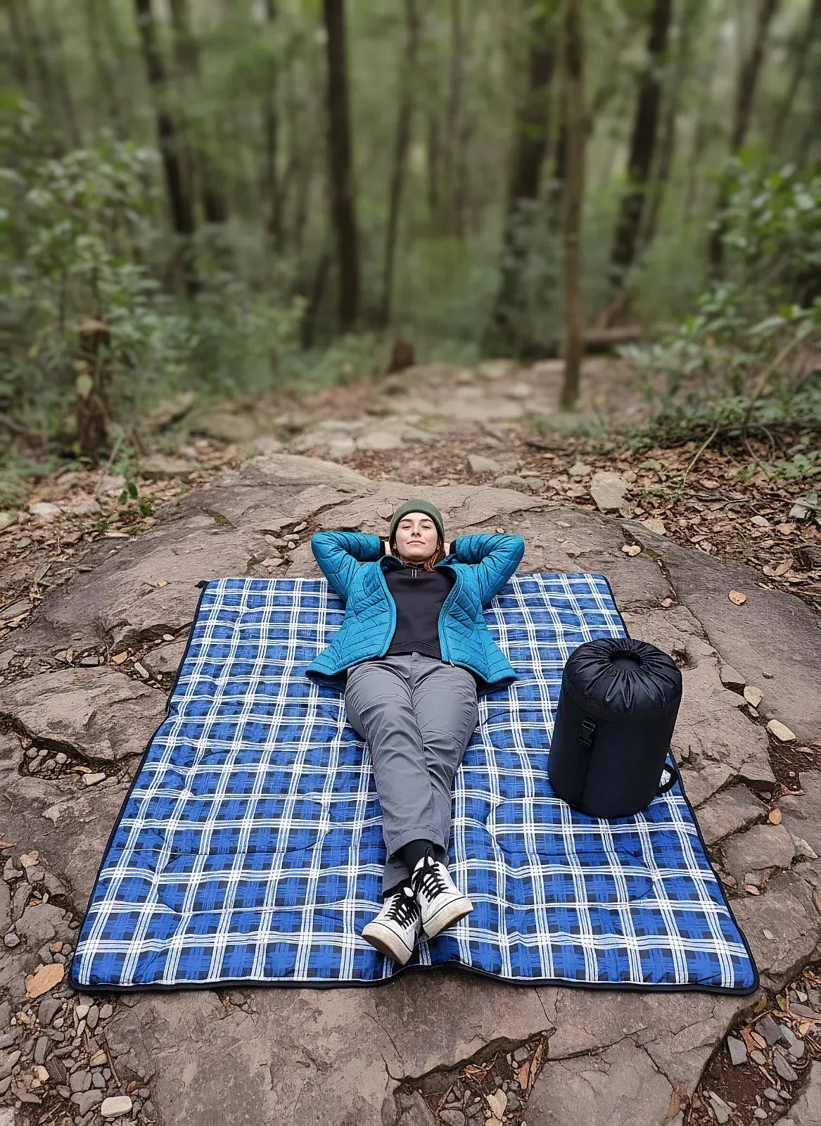 Green Lion Sleep Mate Camping Sleeping Bag Black – image 9
